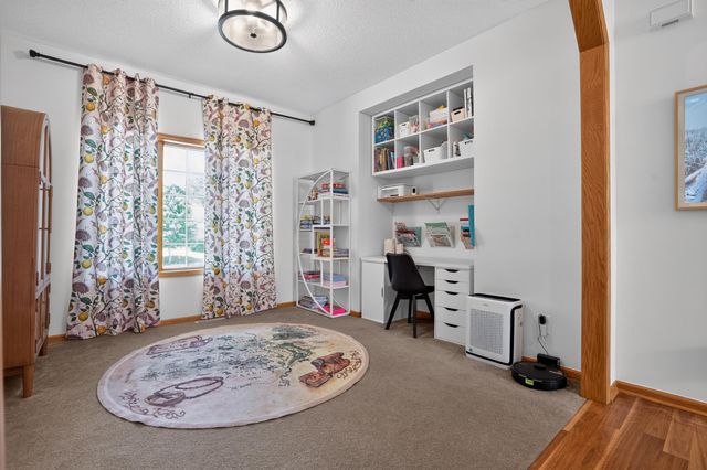13085 56th Street N, Stillwater, MN 55082