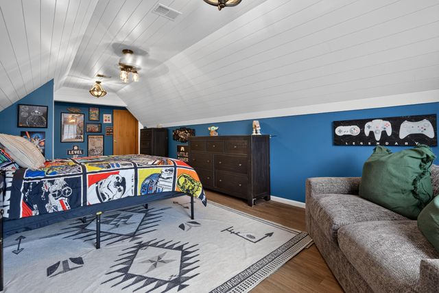 13085 56th Street N, Stillwater, MN 55082