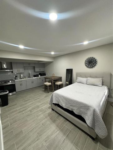 8005 Bowen Street 5, Houston, TX 77051