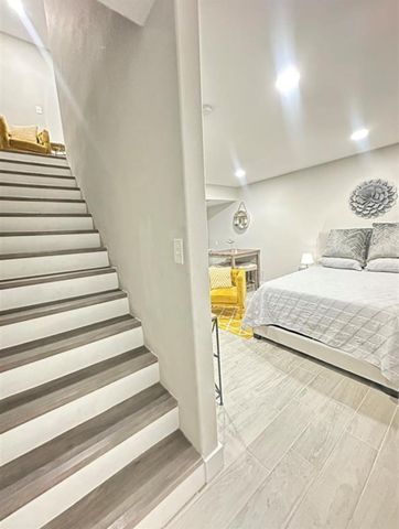 8005 Bowen Street 5, Houston, TX 77051