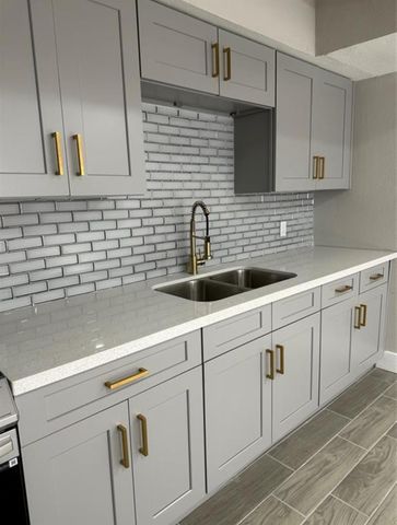 8005 Bowen Street 5, Houston, TX 77051