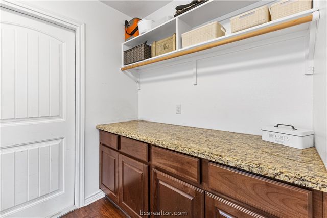 915 Dove Run Trail, College Station, TX 77845