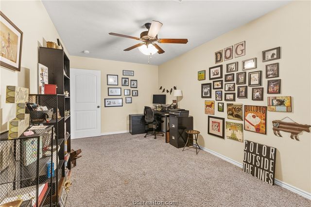 915 Dove Run Trail, College Station, TX 77845