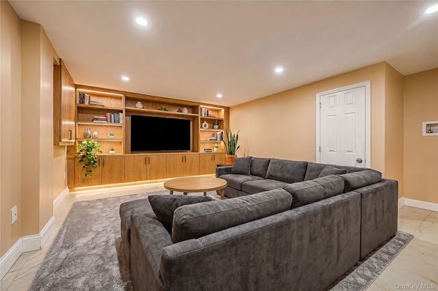 10535 135th Street, Richmond Hill S., NY 11419