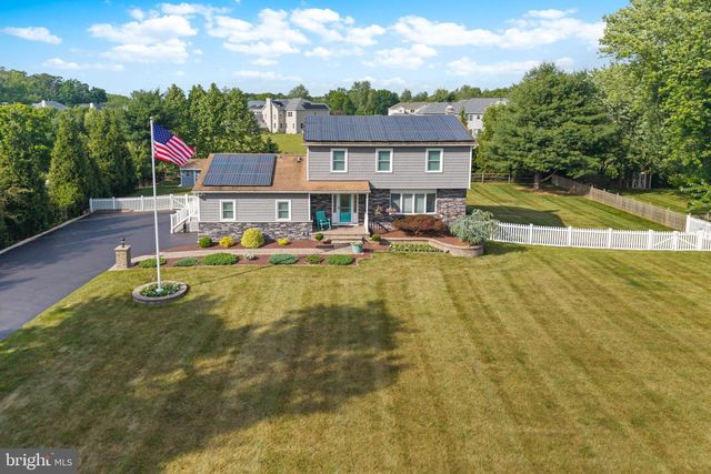 146 HANKINS RD, Hightstown, NJ 08520