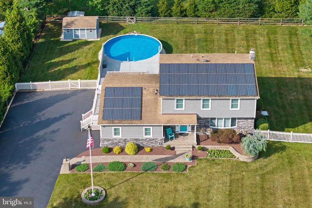 146 HANKINS RD, Hightstown, NJ 08520