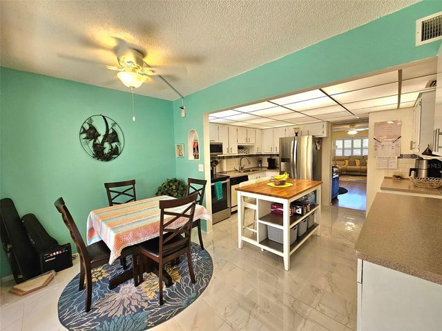 315 30TH AVENUE W B307, Bradenton, FL 34205