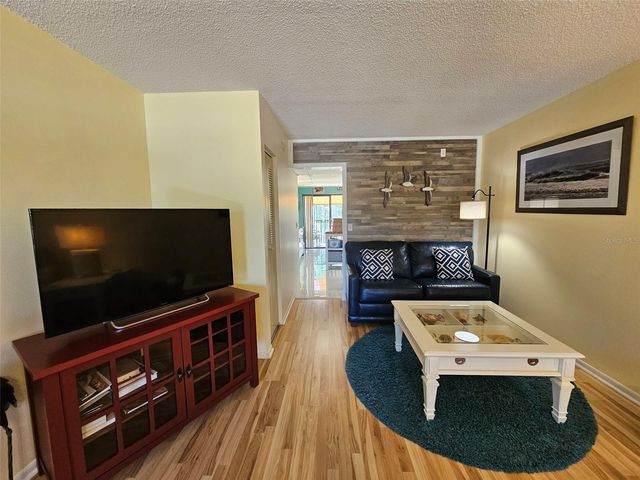 315 30TH AVENUE W B307, Bradenton, FL 34205