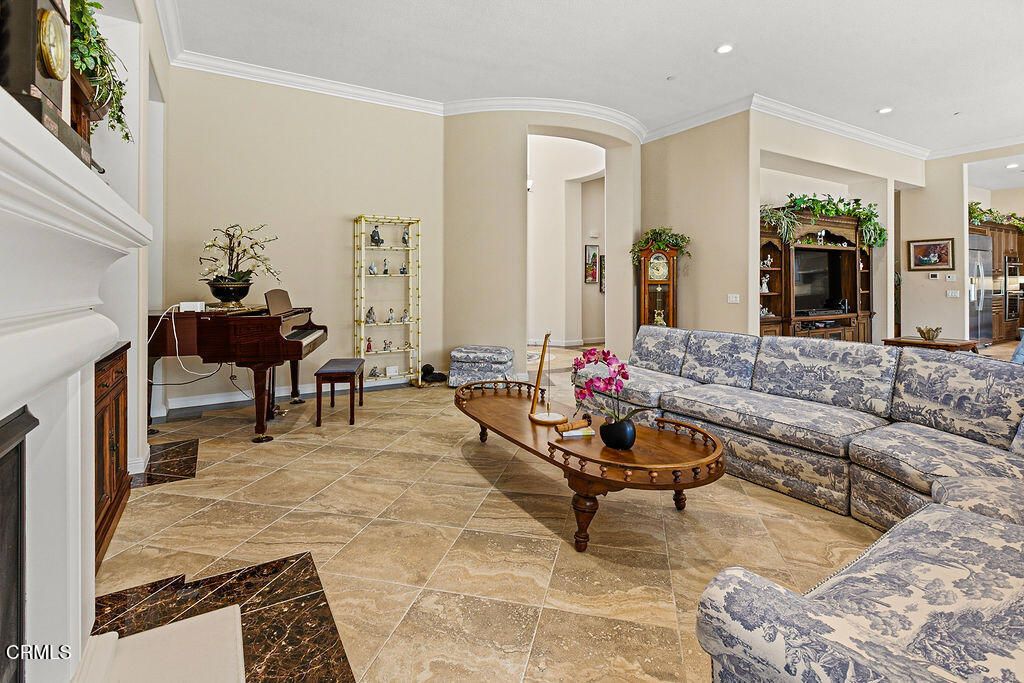 Image 12 of property listing at 7274 Hightop Street, Moorpark, CA 93021