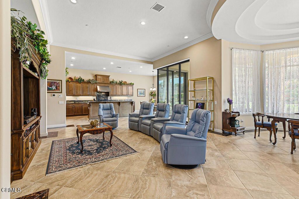 Image 14 of property listing at 7274 Hightop Street, Moorpark, CA 93021