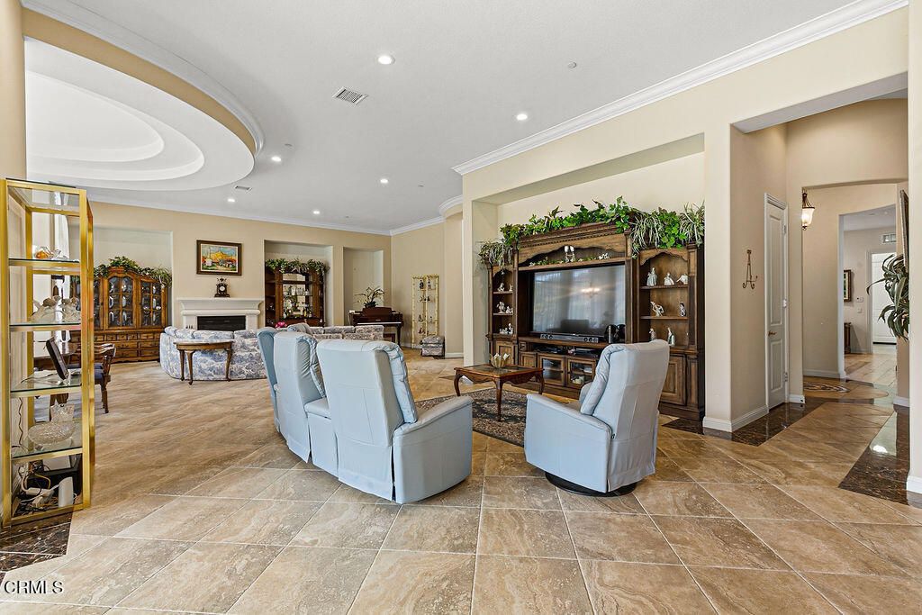 Image 18 of property listing at 7274 Hightop Street, Moorpark, CA 93021