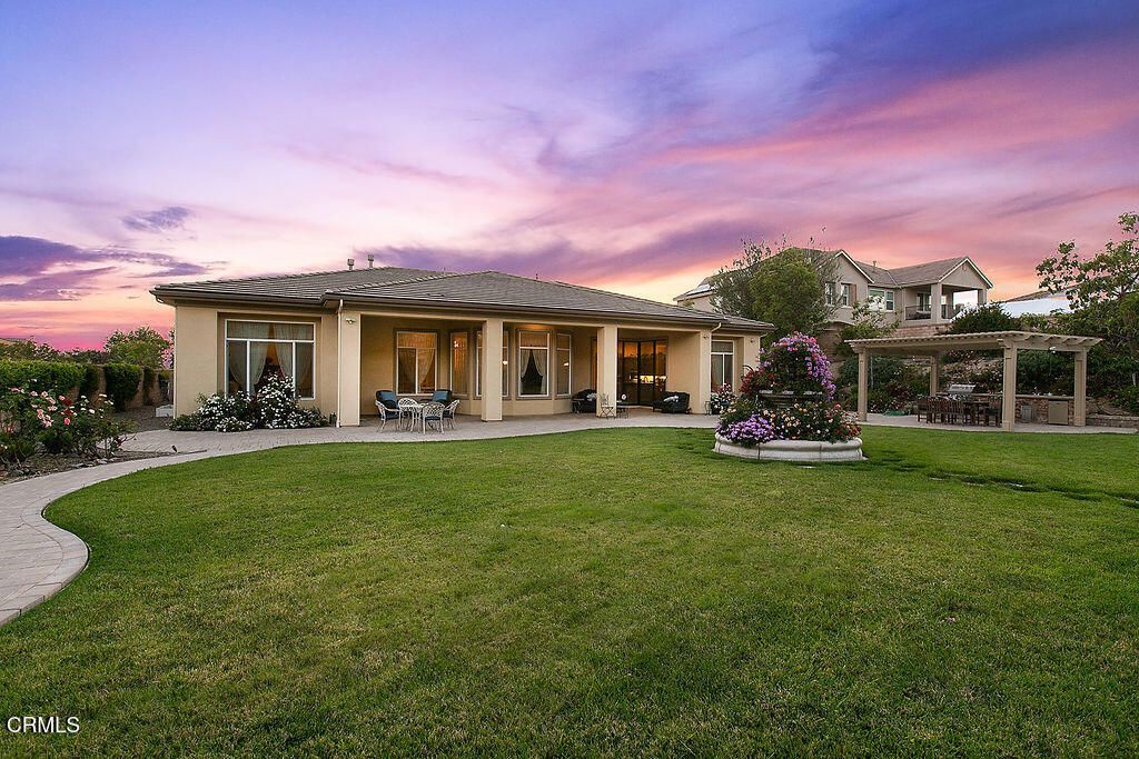 Image 5 of property listing at 7274 Hightop Street, Moorpark, CA 93021