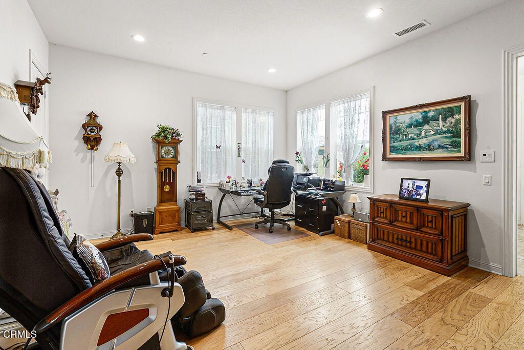 Image 50 of property listing at 7274 Hightop Street, Moorpark, CA 93021
