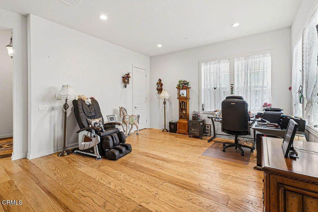 Image 51 of property listing at 7274 Hightop Street, Moorpark, CA 93021