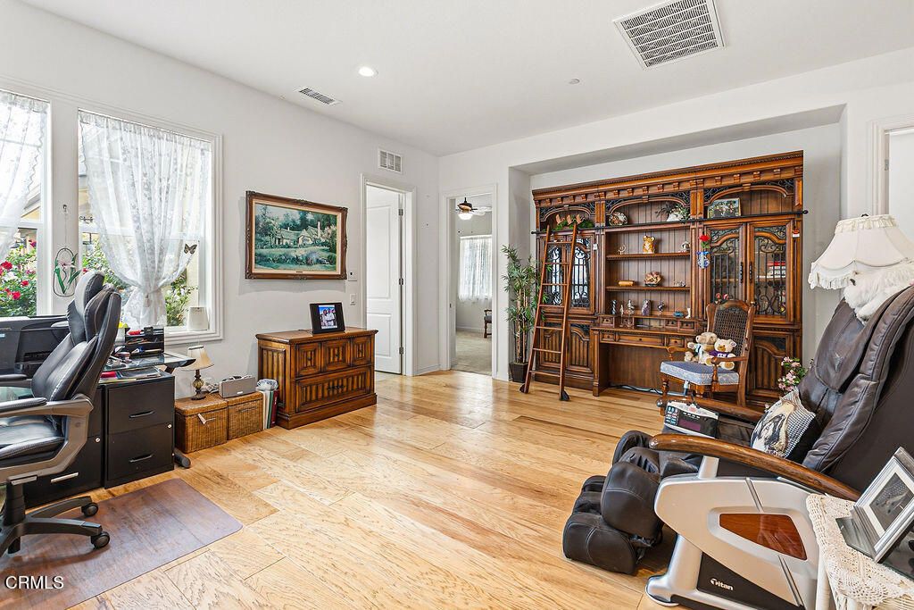 Image 52 of property listing at 7274 Hightop Street, Moorpark, CA 93021