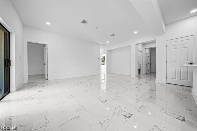 2509 52nd ST W, Lehigh Acres, FL 33971