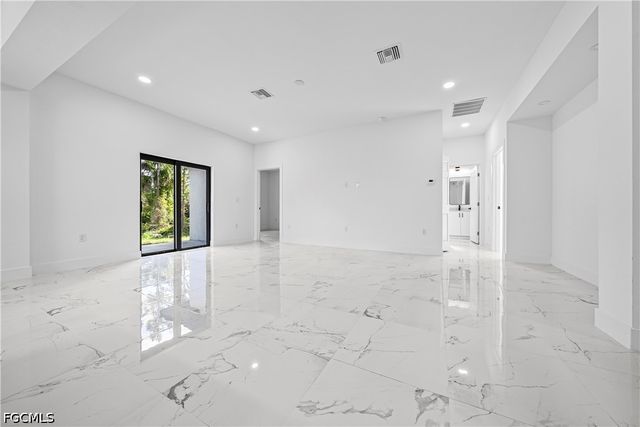 2509 52nd ST W, Lehigh Acres, FL 33971