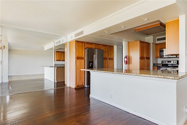 3111 Bel Air Drive 10C, Las Vegas, NV 89109