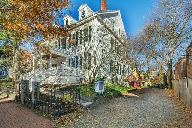 149a Bishop Allen Drive A, Cambridge, MA 02139