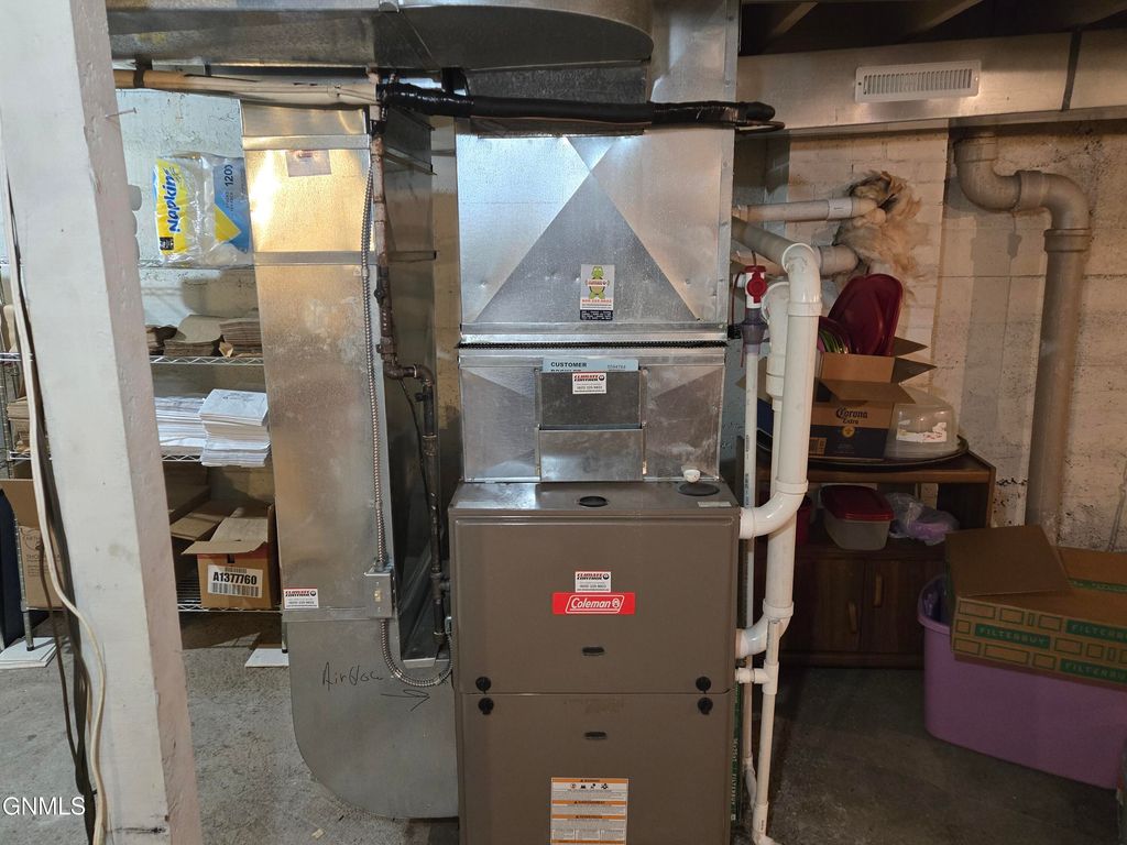 745 1/2 Sherman Street S, Leola, SD 57456 photo 10