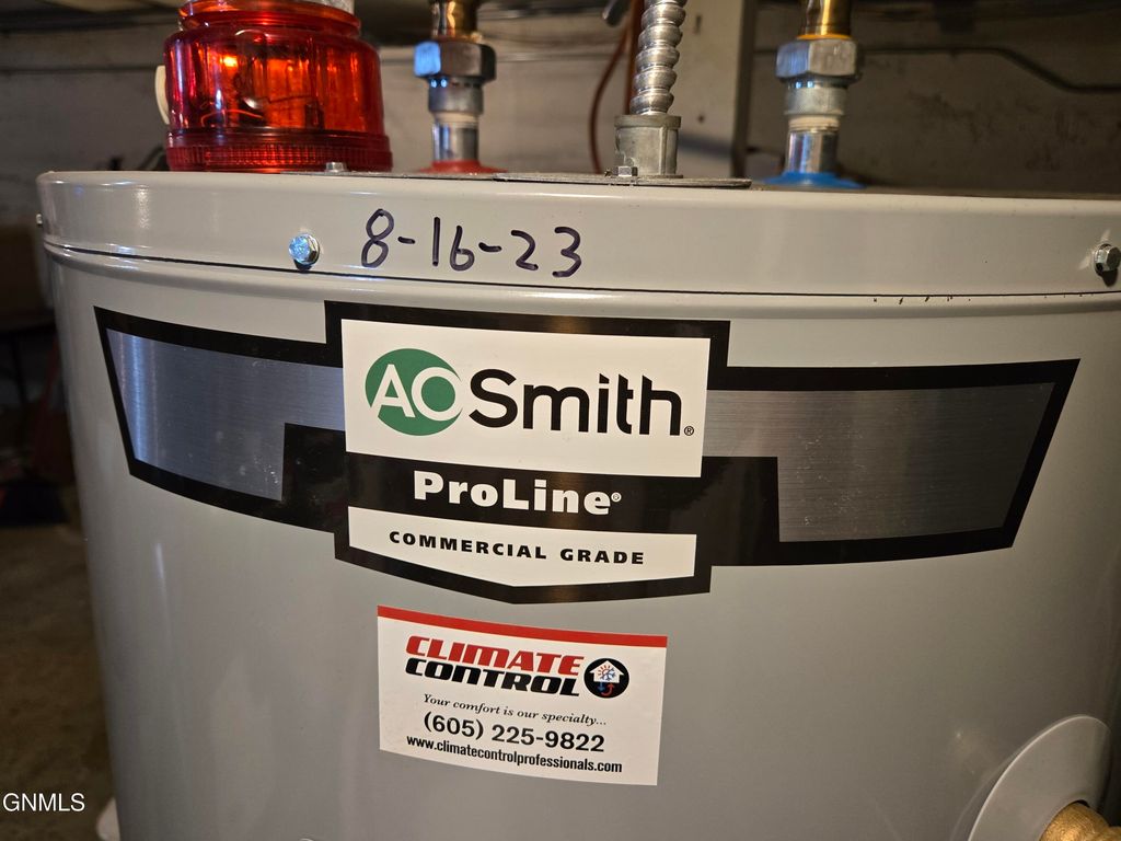 745 1/2 Sherman Street S, Leola, SD 57456 photo 11