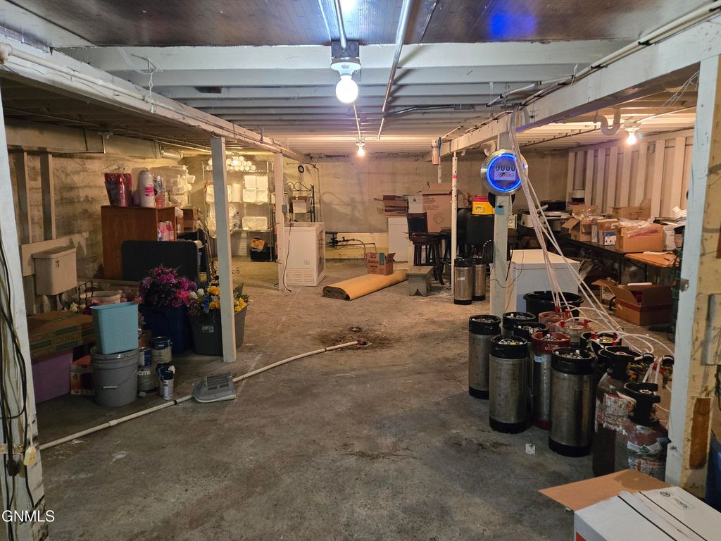 745 1/2 Sherman Street S, Leola, SD 57456 photo 9