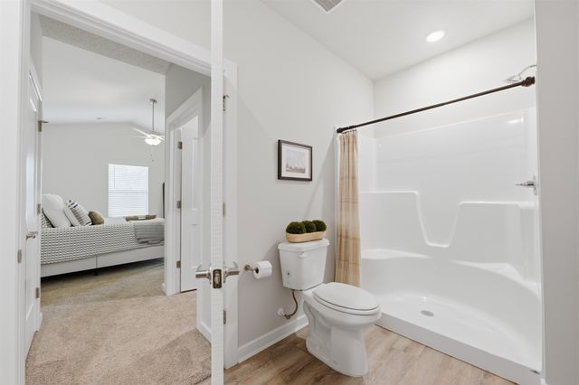 1606 N Topaz Ln, Mulvane, KS 67110