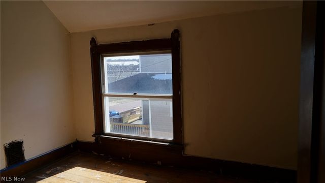 858 May Street, Akron, OH 44311