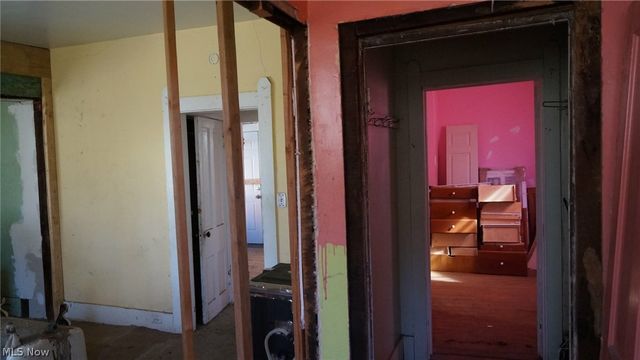 858 May Street, Akron, OH 44311