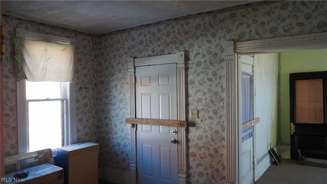 858 May Street, Akron, OH 44311