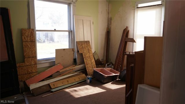 858 May Street, Akron, OH 44311