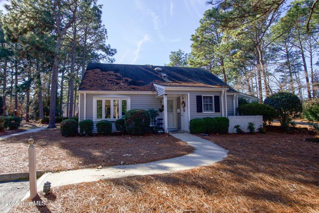 57 Village Green Circle, Southern Pines, NC 28387