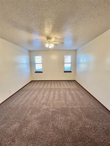 233 Chalmette Drive C, Norman, OK 73071