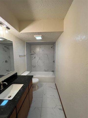 233 Chalmette Drive C, Norman, OK 73071