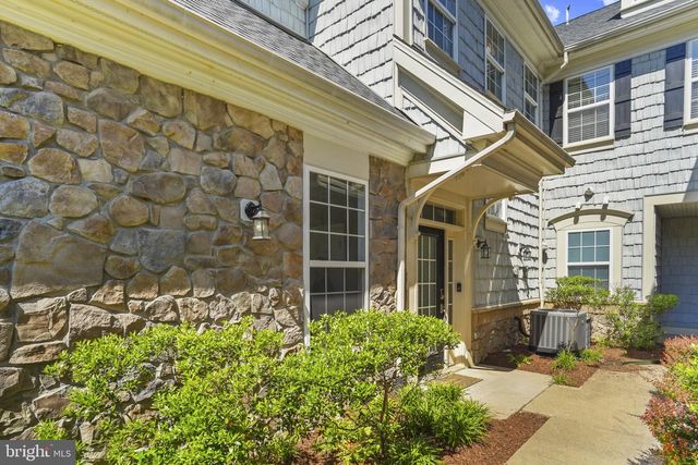 13868 GREENDALE DRIVE, Woodbridge, VA 22191