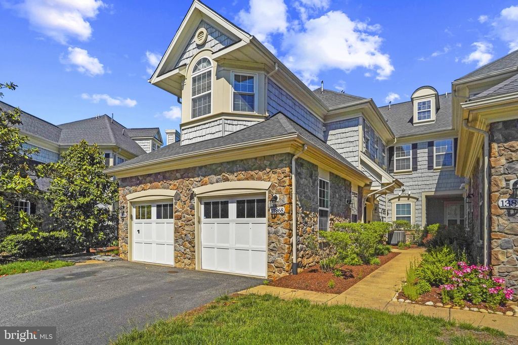 13868 GREENDALE DRIVE, Woodbridge, VA 22191