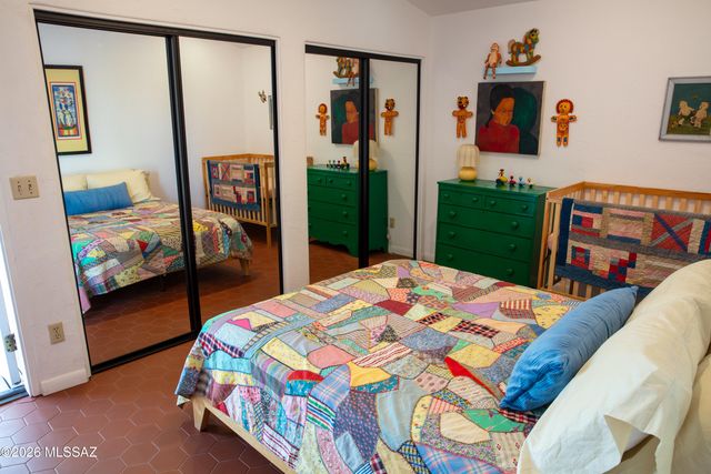 6715 N Camino Padre Isidoro, Tucson, AZ 85718