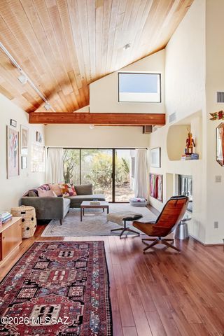 6715 N Camino Padre Isidoro, Tucson, AZ 85718