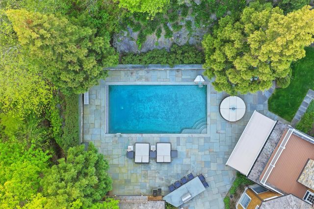 16 Wrights Mill Road, Armonk, NY 10504