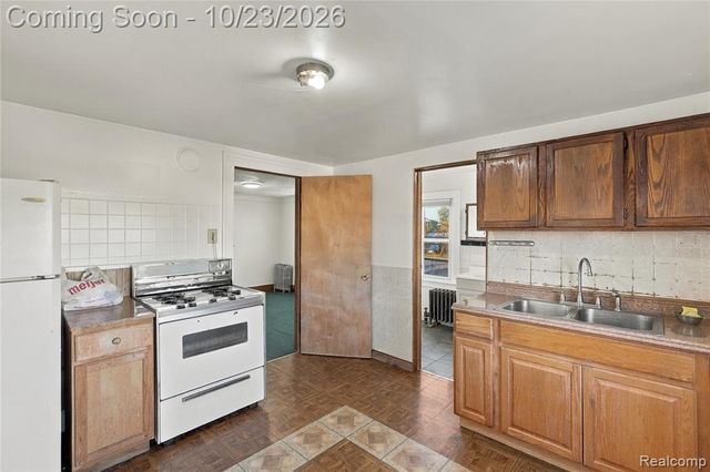 2925 Burnside Street, Detroit, MI 48212