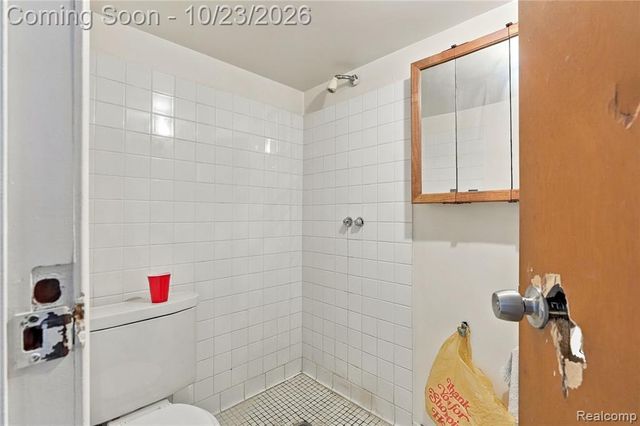2925 Burnside Street, Detroit, MI 48212