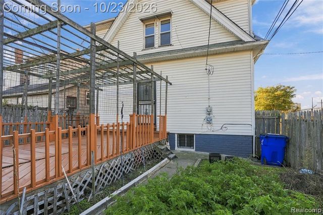 2925 Burnside Street, Detroit, MI 48212