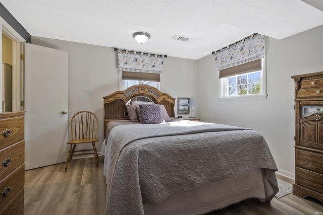 2108 Sleepy Hollow Drive, Evansville, IN 47720