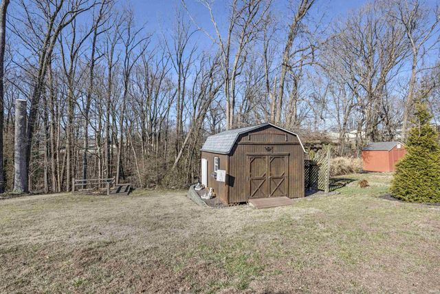 2108 Sleepy Hollow Drive, Evansville, IN 47720