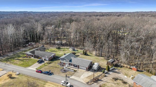 2108 Sleepy Hollow Drive, Evansville, IN 47720