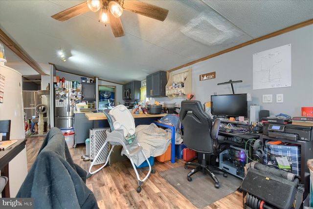 320 CARAVAN CT, Middletown, PA 17057