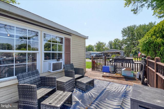 320 CARAVAN CT, Middletown, PA 17057