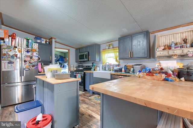 320 CARAVAN CT, Middletown, PA 17057