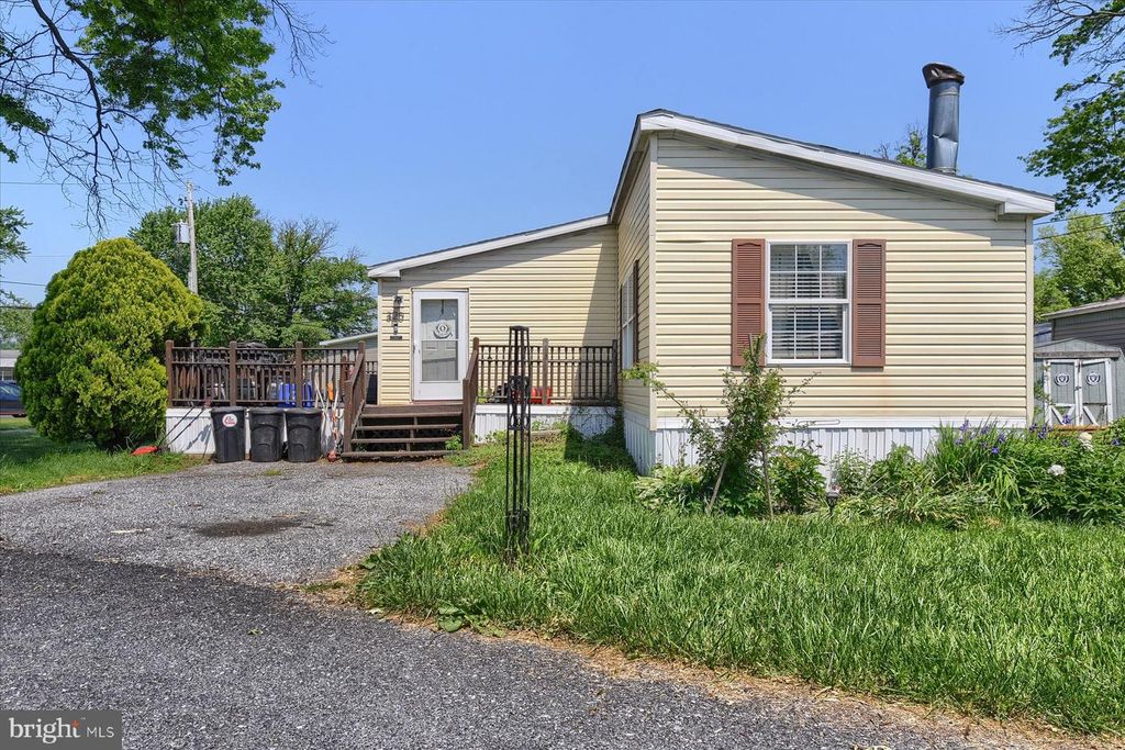 320 CARAVAN CT, Middletown, PA 17057