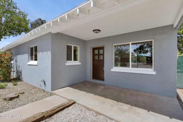 2217 E Silver Street, Tucson, AZ 85719
